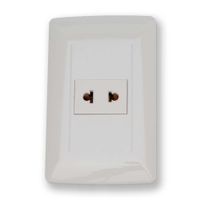 Tomacorriente Essential Simple Universal Blanco