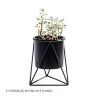 Macetero plástico negro triangular