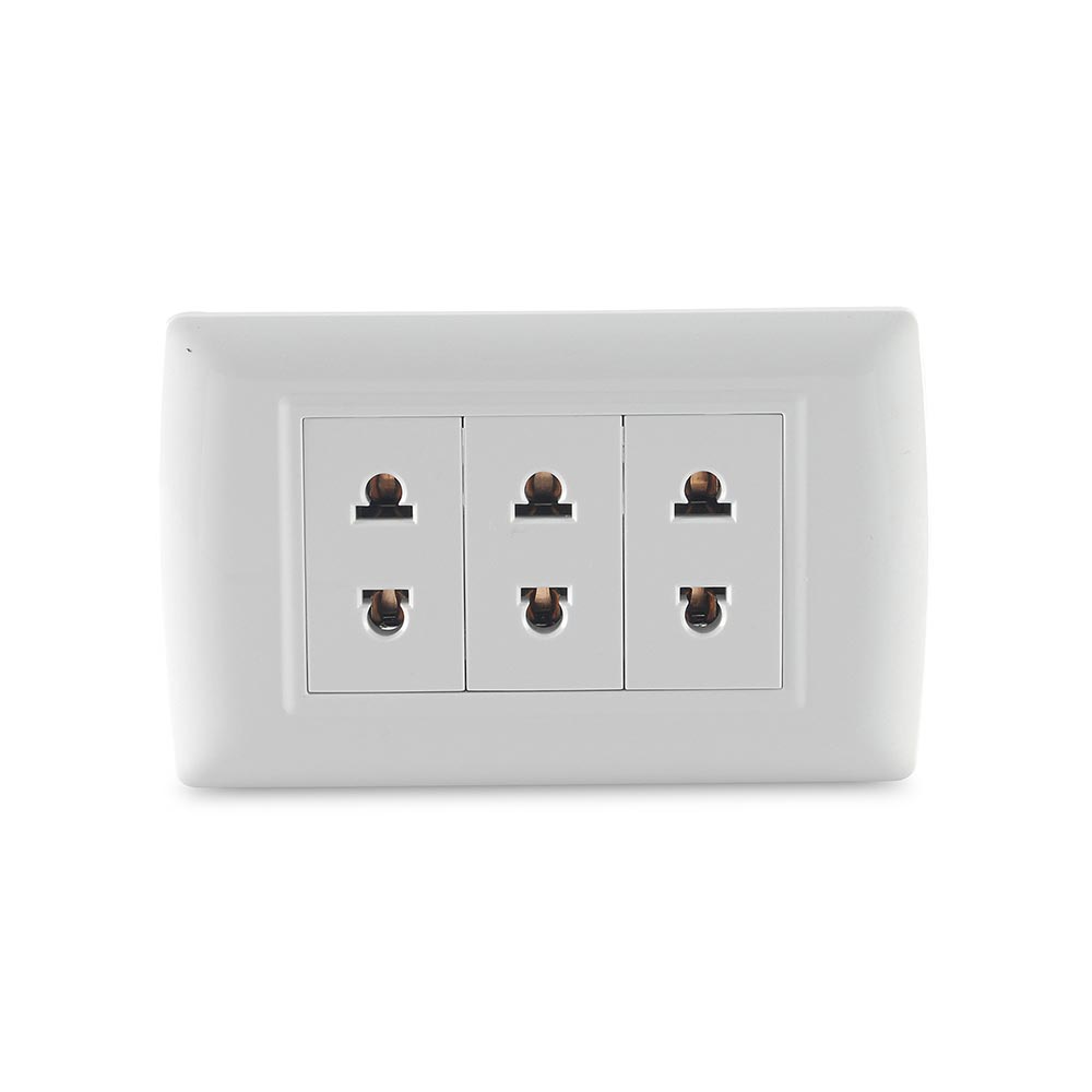Tomacorriente Universal Triple Blanco Basic