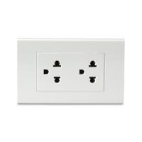 Tomacorriente Universal Doble L/T Blanco Classic
