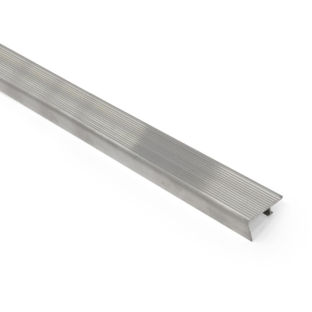 Cantonera 47x27 mm 6 metros