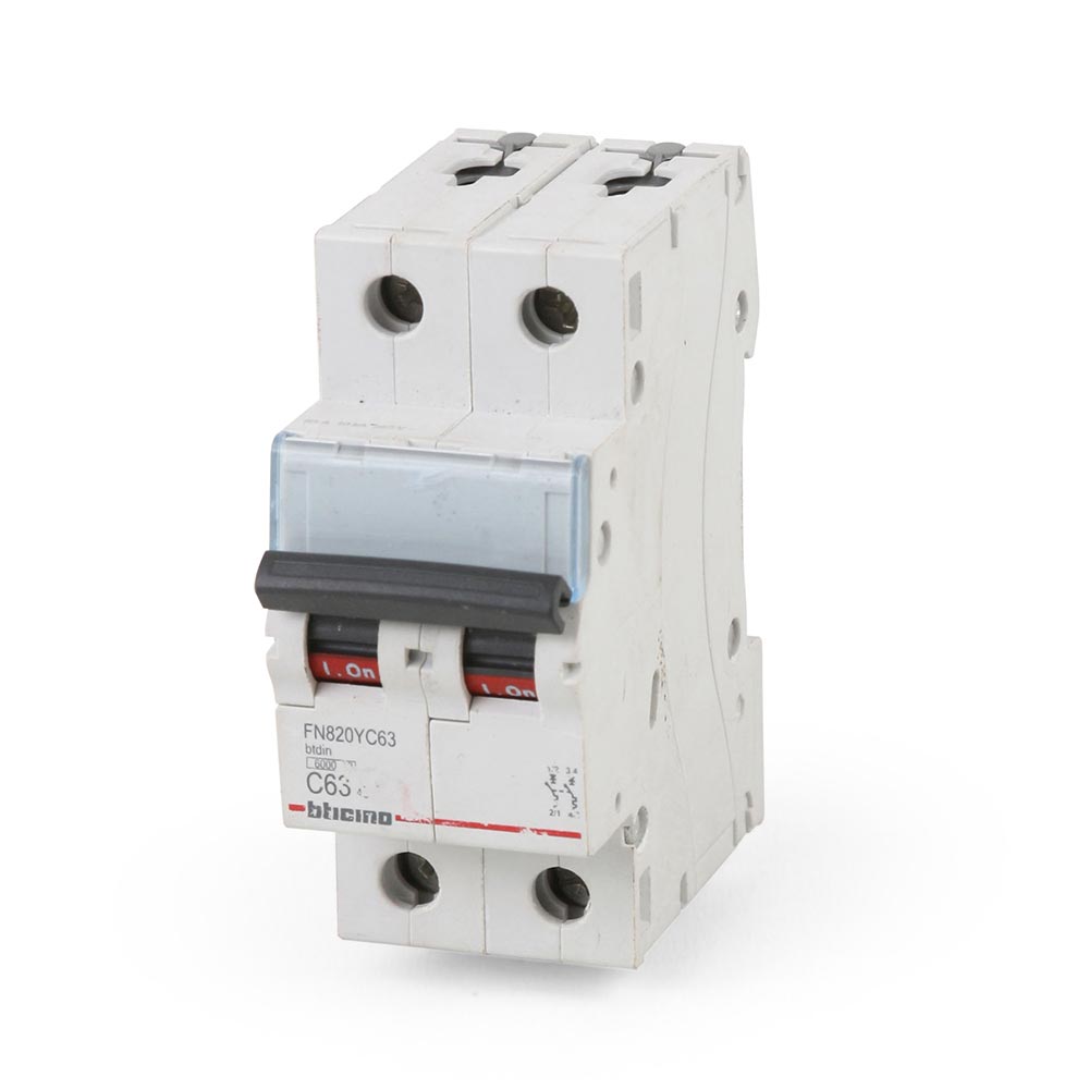 Interruptor Termomagnético 2x63A 220V-10KA