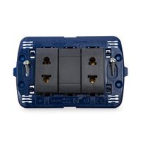 Toma Universal Doble Living Light