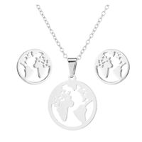 Set collar y aretes mapamundi plateado