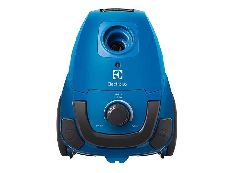 Aspiradora 1400W de consumo y 400W de Succión Triple Filtrado Con Bolsa Electrolux