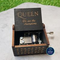 Caja Musical Queen We Are The Champions Música Rock - Color Negro