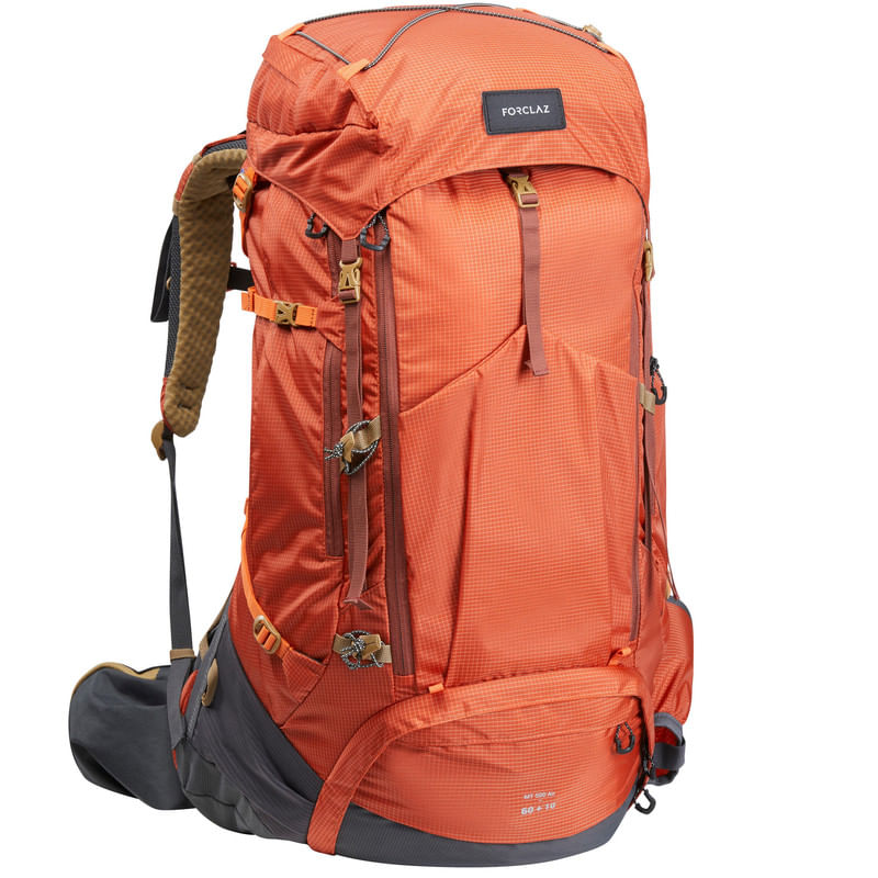 MOCHILA TREKKING 500 AIR CON FUNDA IMPERMEABLE 60 +10 LITROS NARANJA