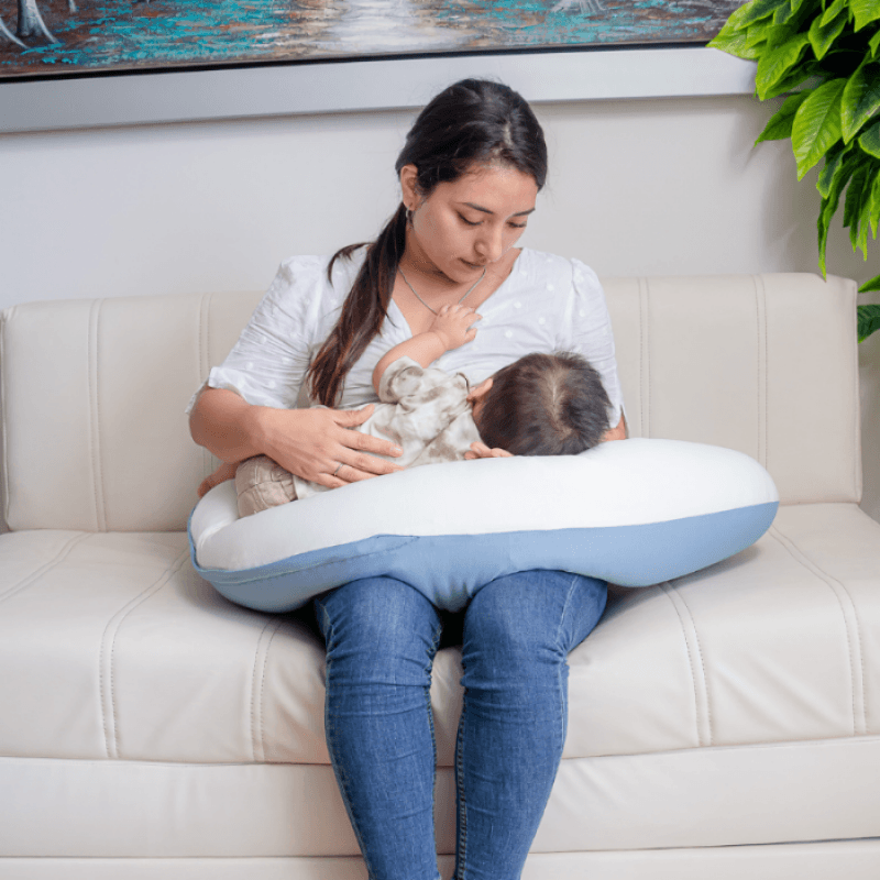 ALMOHADA DE LACTANCIA Y ESTIMULACIÓN 5 EN 1 - AZUL APEGO