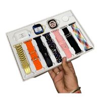 SMART WATCH I30 ULTRA / AUDIFONOS / CORREAS Y PROTECTOR  - Dorado