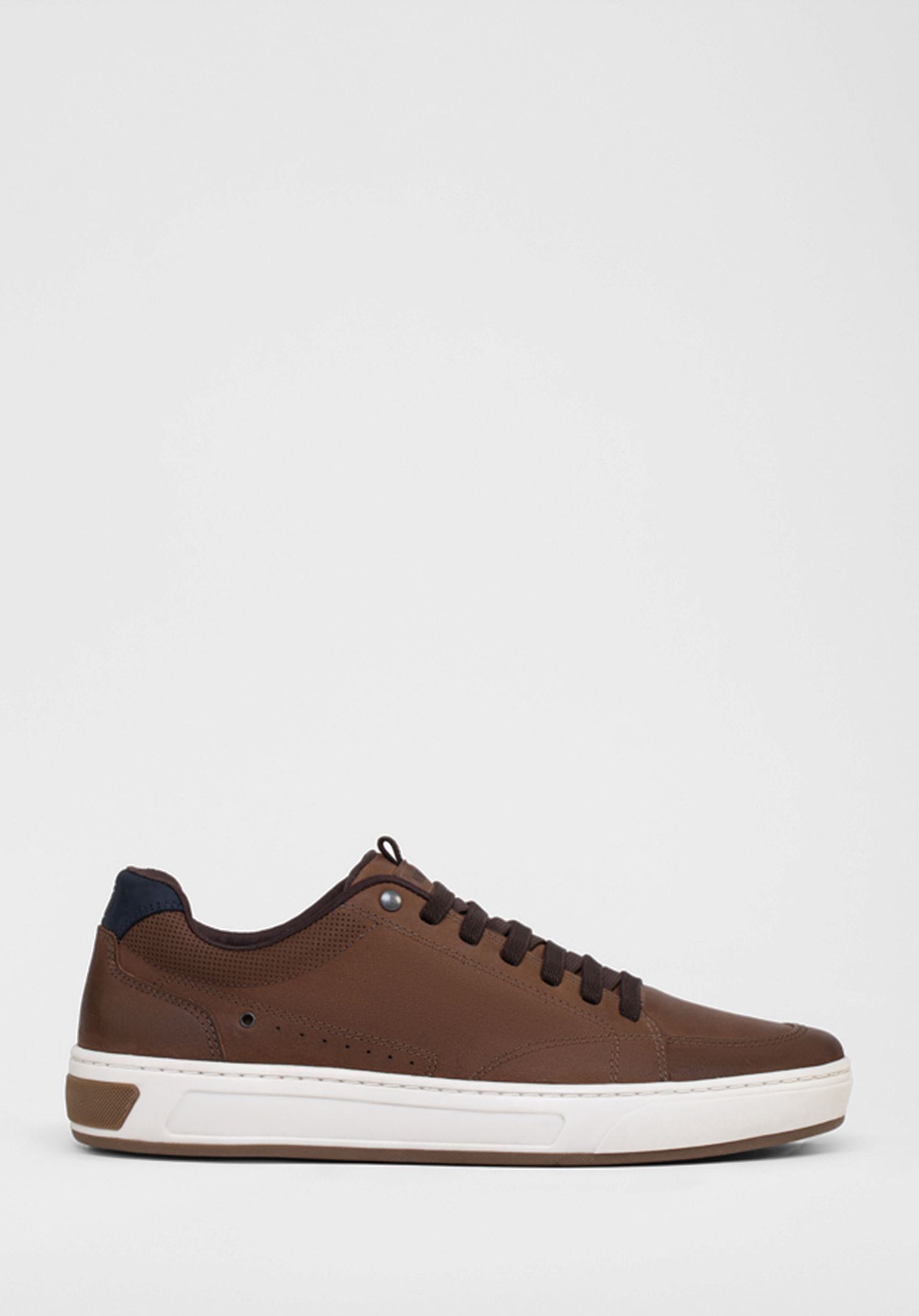 SNEAKERS TIMELESS