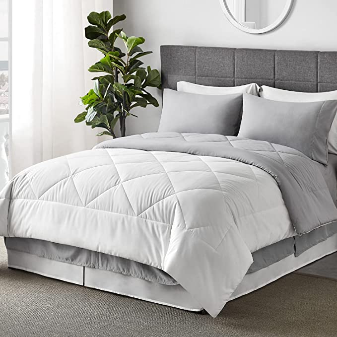 INTERIOTEX CUBRECAMA DE VERANO 144 HILOS BRAMANTE 50% ALGODÓN DISEÑO COCOS BLANCO CON PLOMO PLATA