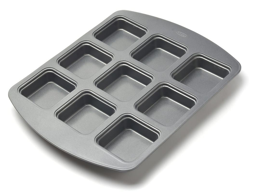 MOLDE PARA HACER BROWNIES DE 9 UNIDADES 31.5 X 26 X 2.7CM.