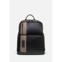 MOCHILA MULTIPROPOSITO