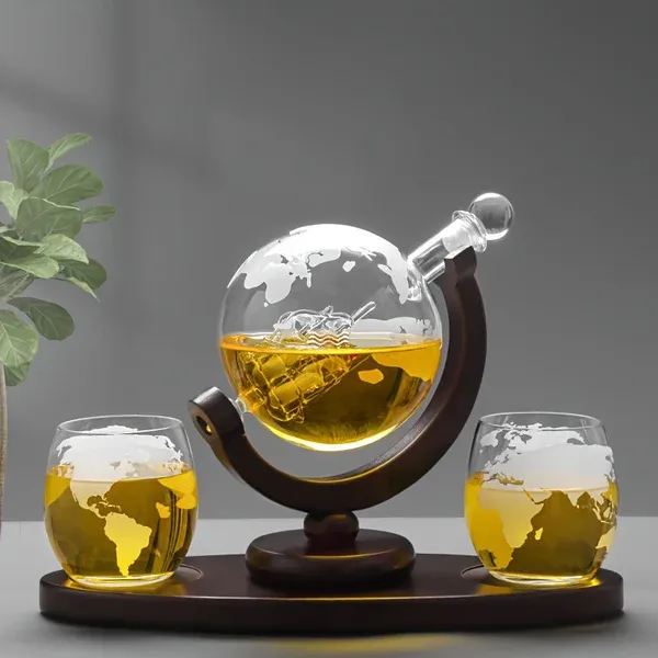 RegalGlobe™ - Set de Decantador de Whisky Globo con 4 Vasos de Licor de Barco Antiguo, Elegante Deco