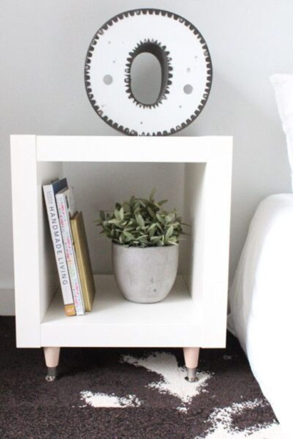 Velador Minimalista Cubé Blanco 51cm