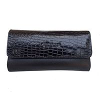 Billetera Tipo Sobre para Dama de Cuero Negra con Charol