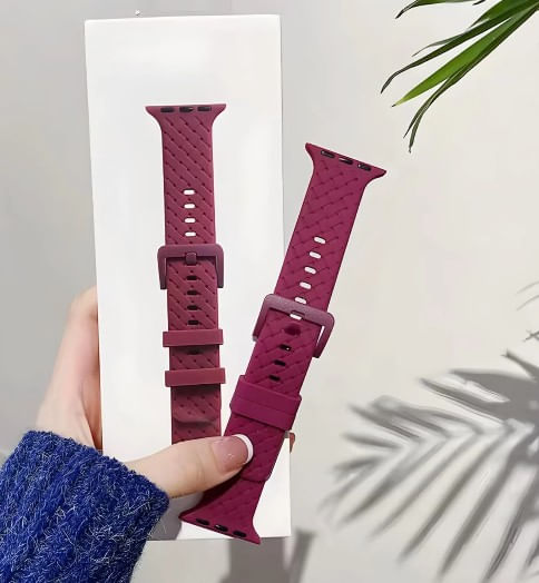 CORREA DE SILICONA LABRADA PARA WATCH 42-44-45-49 MM VINO