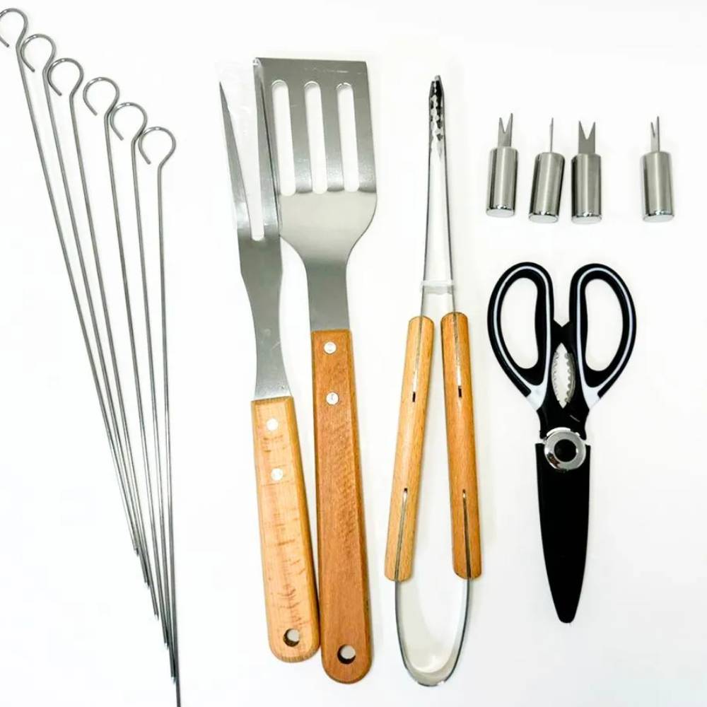 Set Utensilios Parrillero x15 Pzas c/Estuche 10390073 - MEGA IMPORT