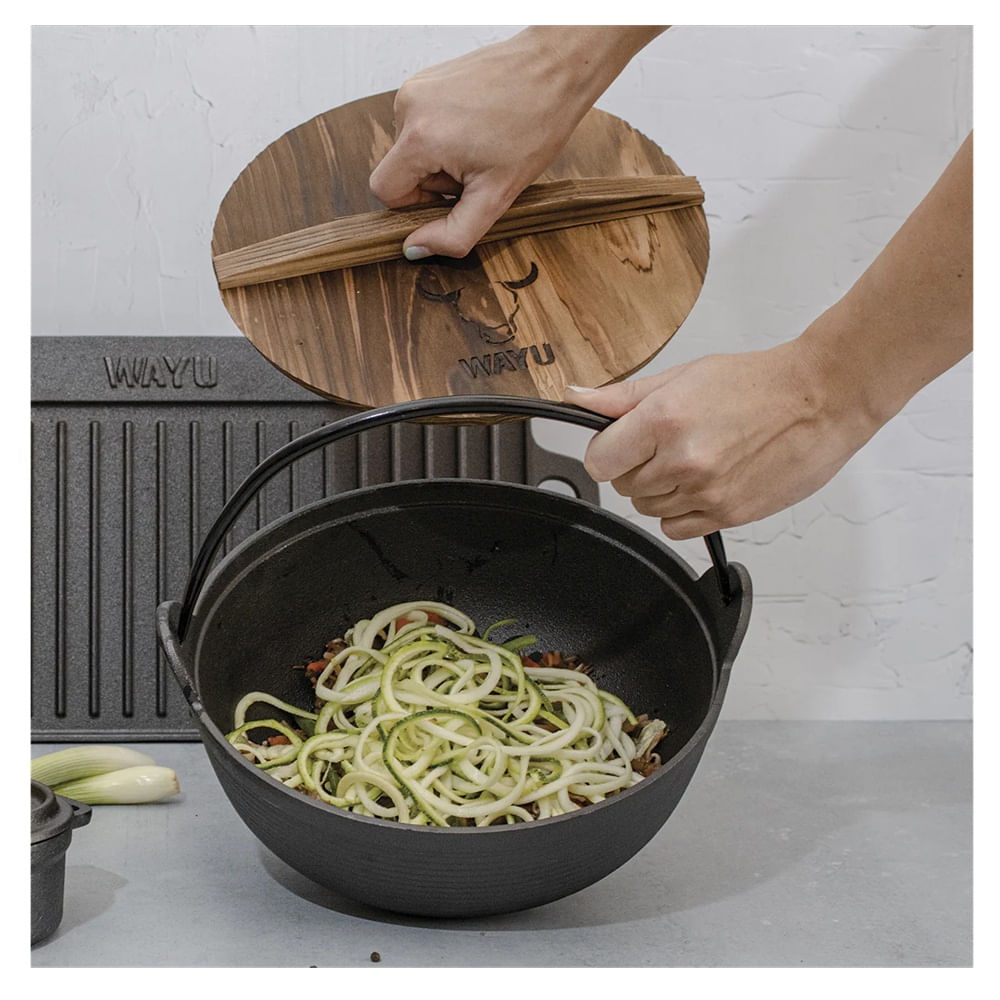 OLLA DE HIERRO FUNDIDO CON TAPA DE MADERA WAYU 25 CM DE DIAMETRO