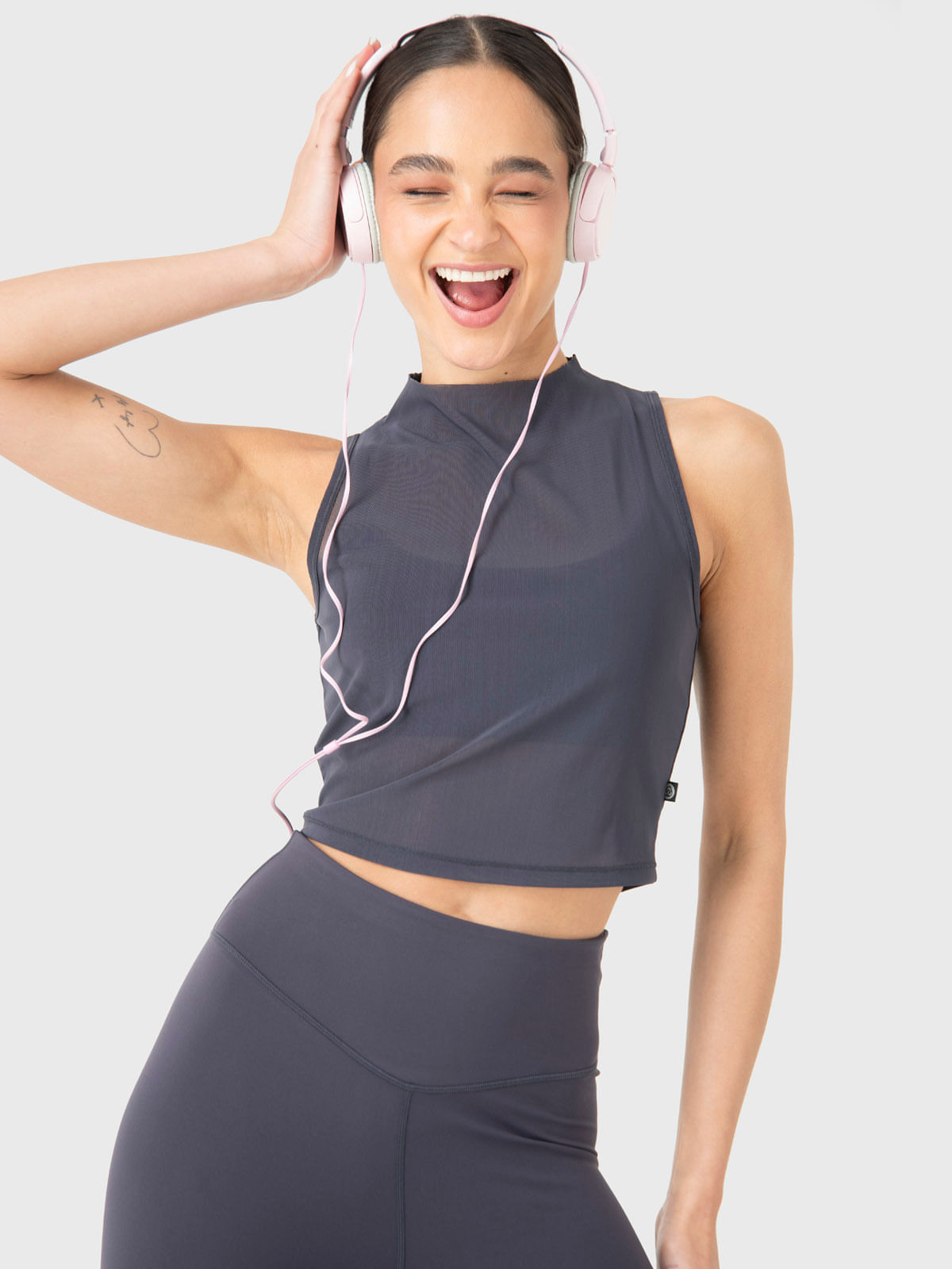 Polo Sin Mangas Para Mujer Crop Mesh Gris Bsoul