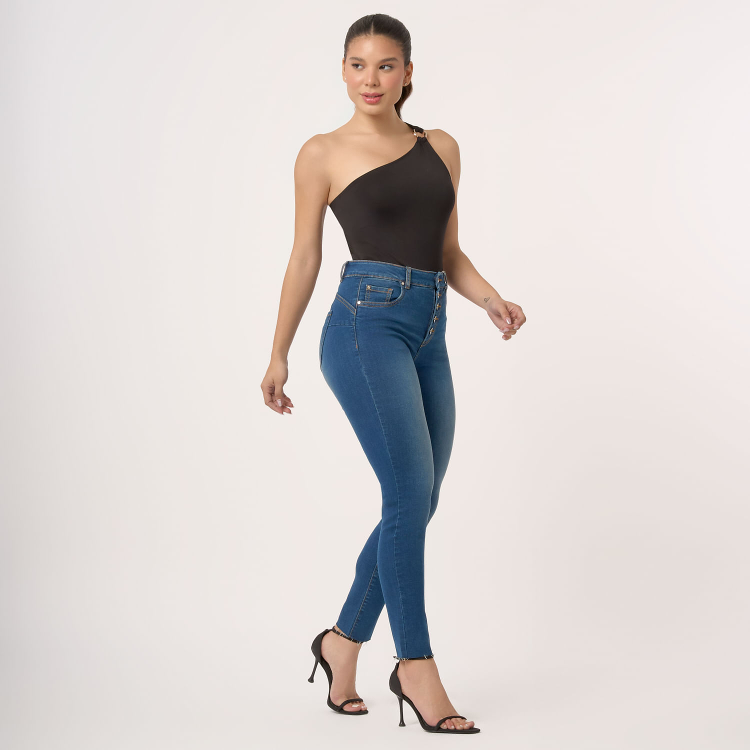 Jean Mujer Symbol Nala