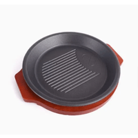 Plato de hierro fundido elegante