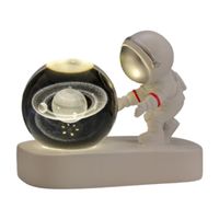 Lámpara de Resina Modelo Astronauta Con Esfera 3D Saturno