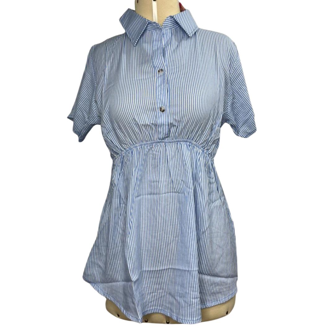 Blusa de tela con cuello de vestir con pita atrás de rayas s/m celeste