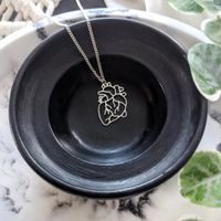 Collar corazón anatómico medicina unisex plateado