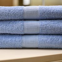 Toalla de baño 140 x 70 cm Celeste de 410 Gr