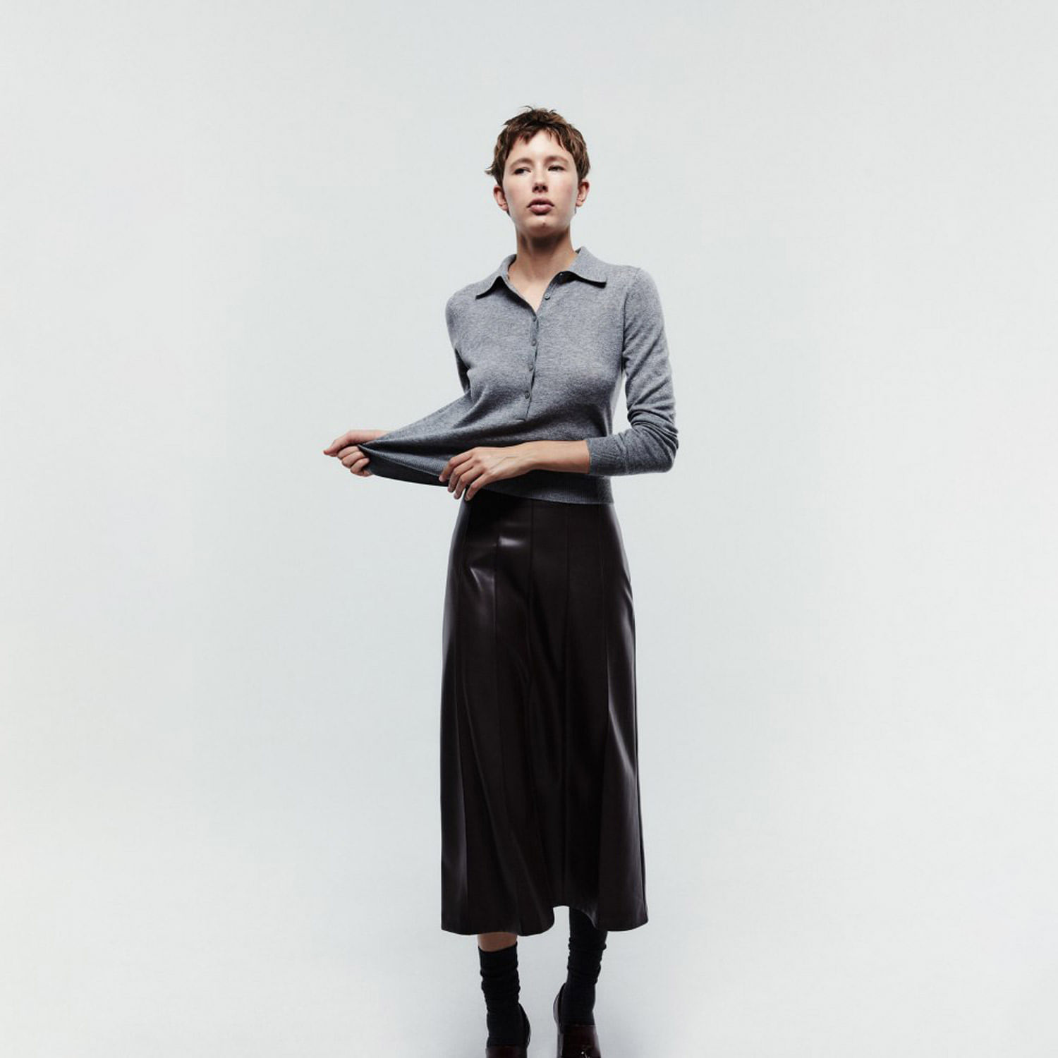 Chompa Mujer Sfera Cuello Polo Gris Claro