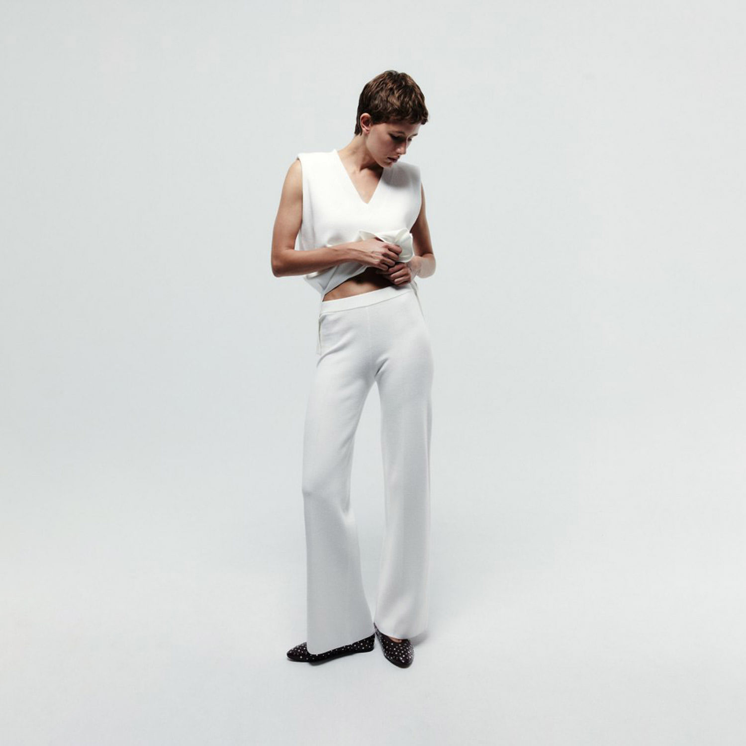 Chompa Mujer Sfera Pantalón Largo Ancho Conjunto Blanco