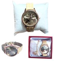 Reloj con correa cuero PU set con cadena en cajita Beige