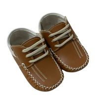 Zapatito De Bebe hombre  Infantil color marron con pasadores talla 18
