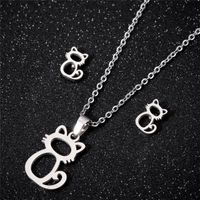 Set collar y aretes gato plateado