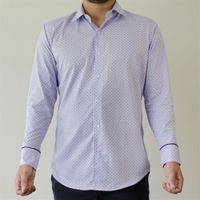 camisa sport 100% algodón blanco con diseño lila