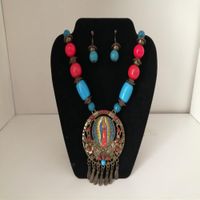 COLLAR Y ARETES VIRGEN DE GUADALUPE