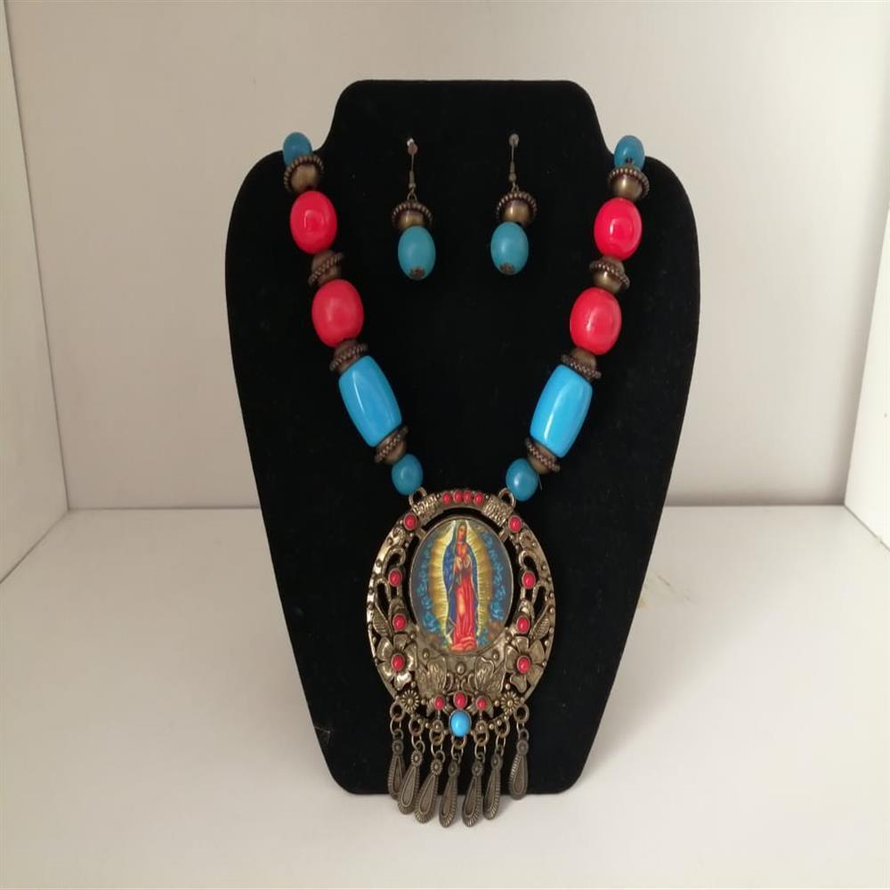 COLLAR Y ARETES VIRGEN DE GUADALUPE